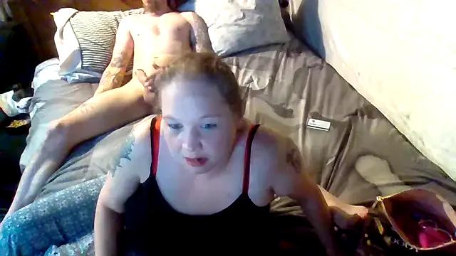 Cling to live show with kellyjean0217 from StripChat 
