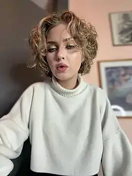 KellyKeler — Shake My Perfect Ass 