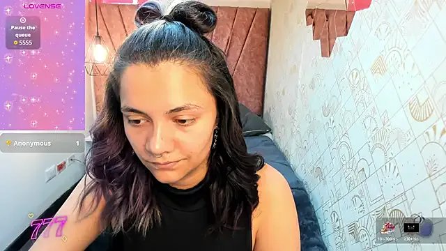 Kiara_Cruz__