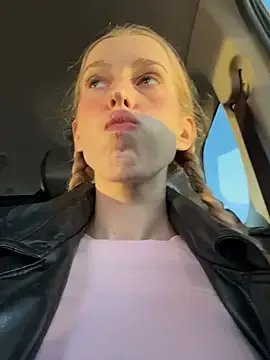 kira_mia