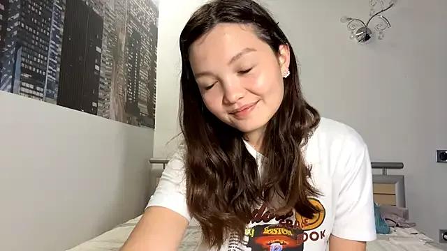 Cling to live show with KiraVelvet from StripChat 