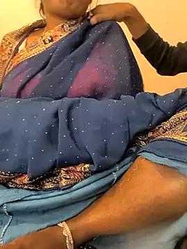 Kissing_Couple on StripChat