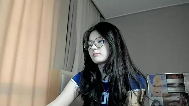 Cling to live show with KitayamaChu from StripChat 