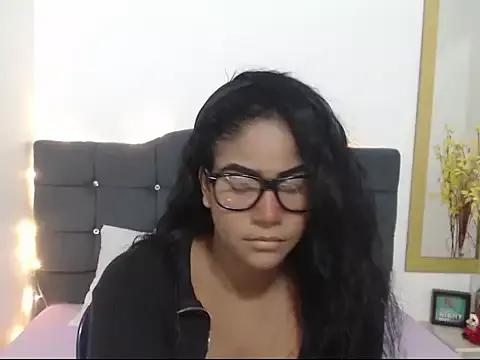 Cling to live show with LanaRooss from StripChat 
