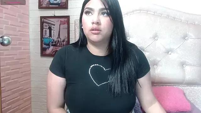 Cling to live show with Layla_kalifa from StripChat 