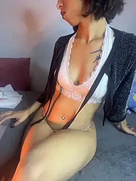 Layla_ly on StripChat 