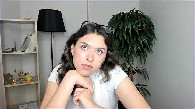 Cling to live show with LilianBuskey from StripChat 
