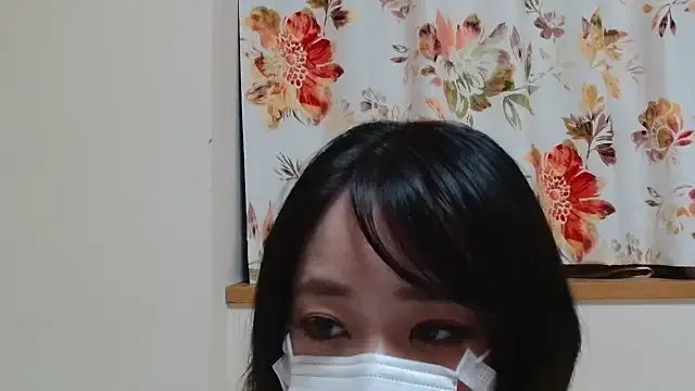 liliyRiSAcha-n on StripChat 