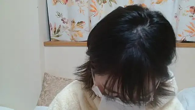 liliyRiSAcha-n on StripChat 