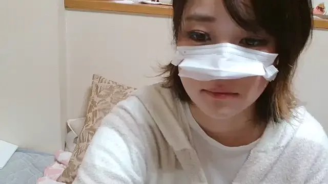 liliyRiSAcha-n on StripChat 