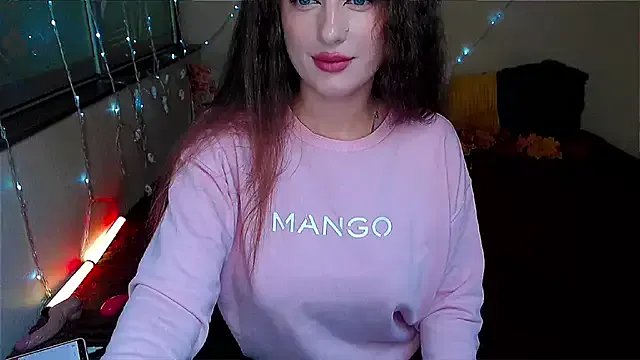 LizaSenri on StripChat