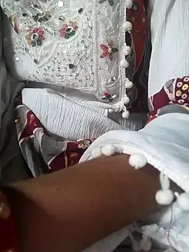 LOVELYKAJALBHABHI on StripChat