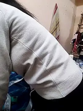 meenu_bhabhi547 on StripChat