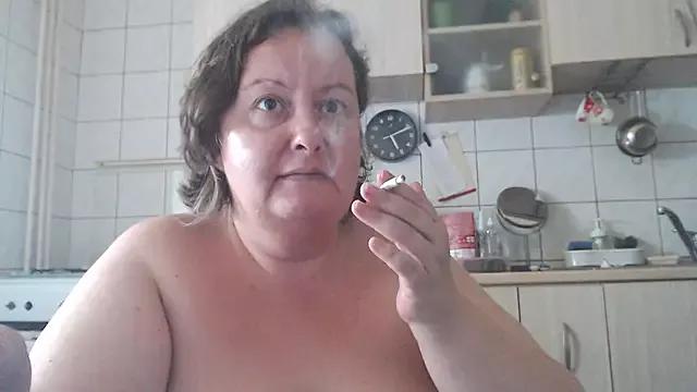 Cling to live show with melissaBlessing from StripChat 