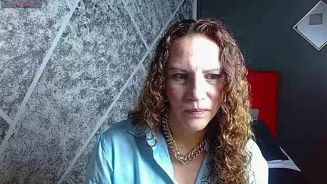 Cling to live show with MiaVelvett_ from StripChat 