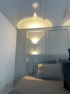 Miss_blue69 on StripChat