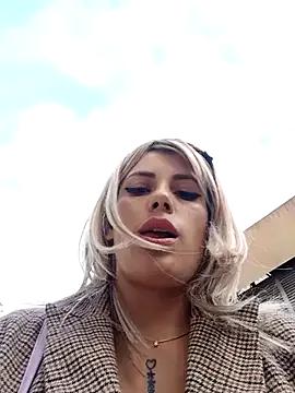 Misscata1106 on StripChat 