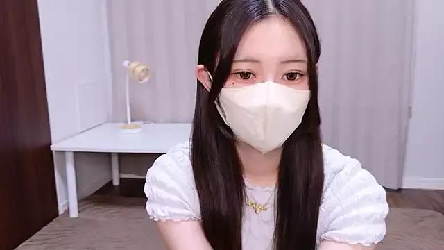 MOEMOE-Q on StripChat 