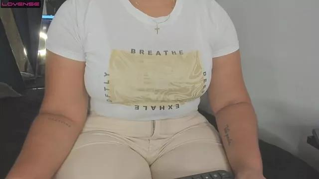 Cling to live show with moonsweet1 from StripChat 
