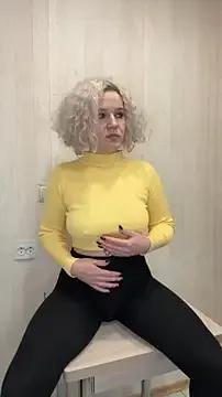 Cling to live show with MrMrsRight from StripChat 
