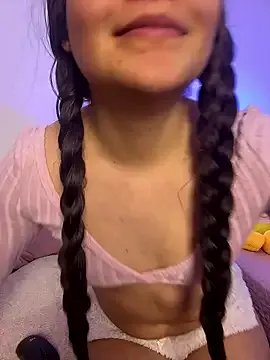 Natisss_ on StripChat