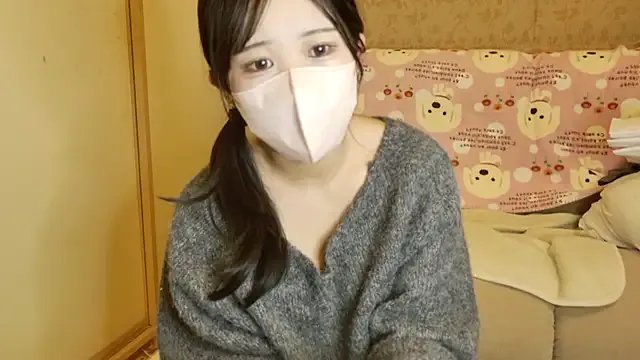 Nemu_chan_ on StripChat