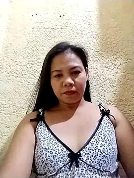 Cling to live show with Nicolexx05 from StripChat 