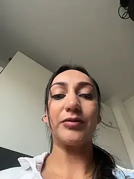 Ninabigtitied on StripChat 