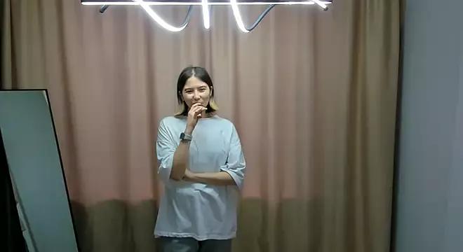 Cling to live show with PeggyCoatsworth from StripChat 