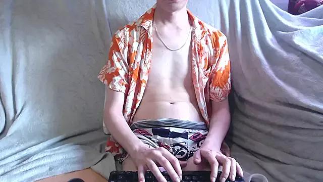 Cling to live show with qustci-couple from StripChat 