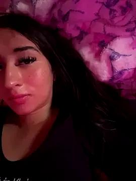 Cling to live show with RAKEL37 from StripChat 