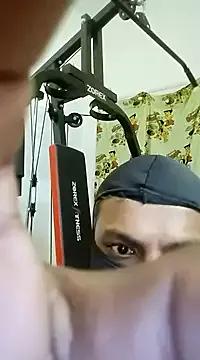 Cling to live show with Remo0 from StripChat 