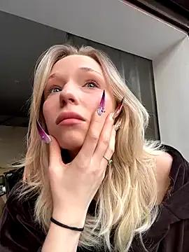 RollDolls — SQUIRT