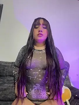 Samantthaescobar on StripChat