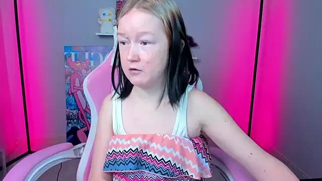 Cling to live show with Sara_Robinson from StripChat 