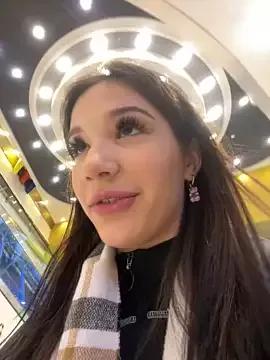 Cling to live show with shy_priincess from StripChat 