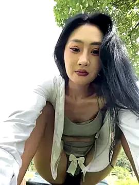 so-linger on StripChat