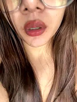Sofiyaa_39 — Pussy oil