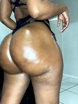 Cling to live show with StupidNaturalPhatBooty_ from StripChat 
