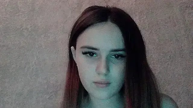 SweetLoraa on StripChat