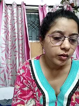 Freechat thanusi_2 on StripChat