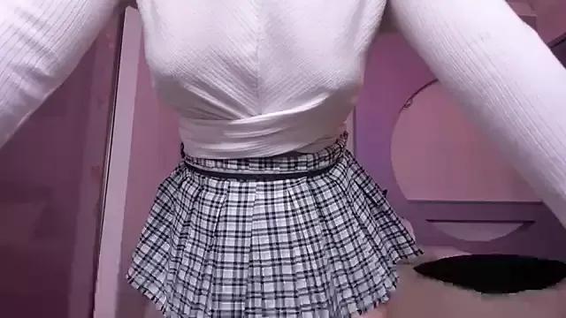 Cling to live show with tofuor from StripChat 