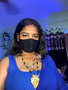V-Hot-Sweti — Dildo blowjob