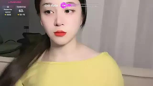 Cling to live show with woaiqinqin from StripChat 