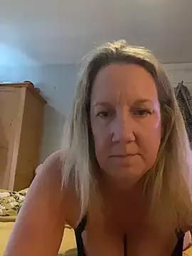 Cling to live show with X-Victoria-X from StripChat 