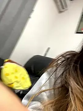 yazawa_oO on StripChat