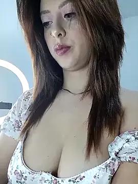 Cling to live show with yesii_hot from StripChat 